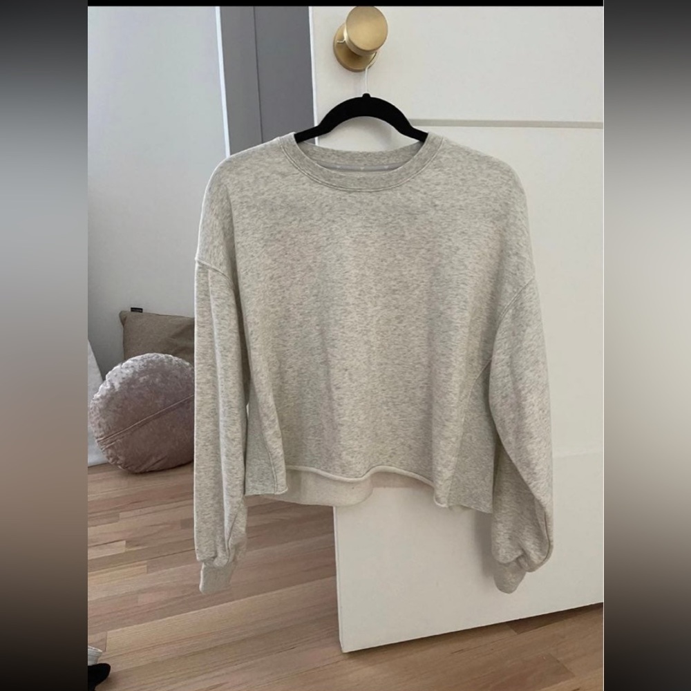 TNA Aritzia Cropped Sweatshirt